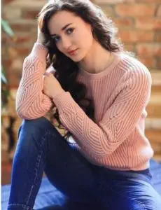 Elite escort service in Sholaka for home and hotel visits